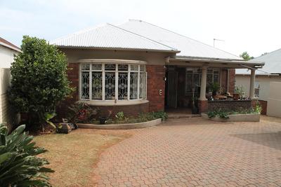 House For Sale in Kensington, Johannesburg